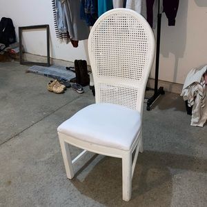 Cute white chair
